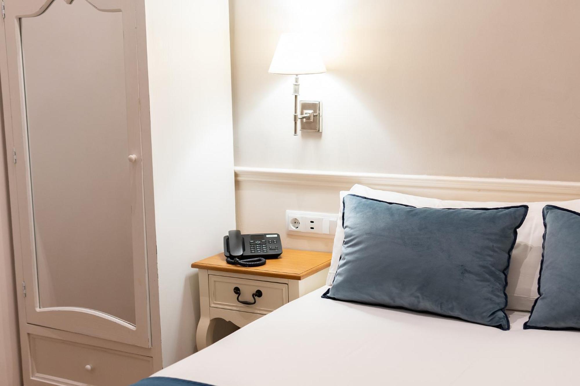 Meson Castilla Atiram Hotel
